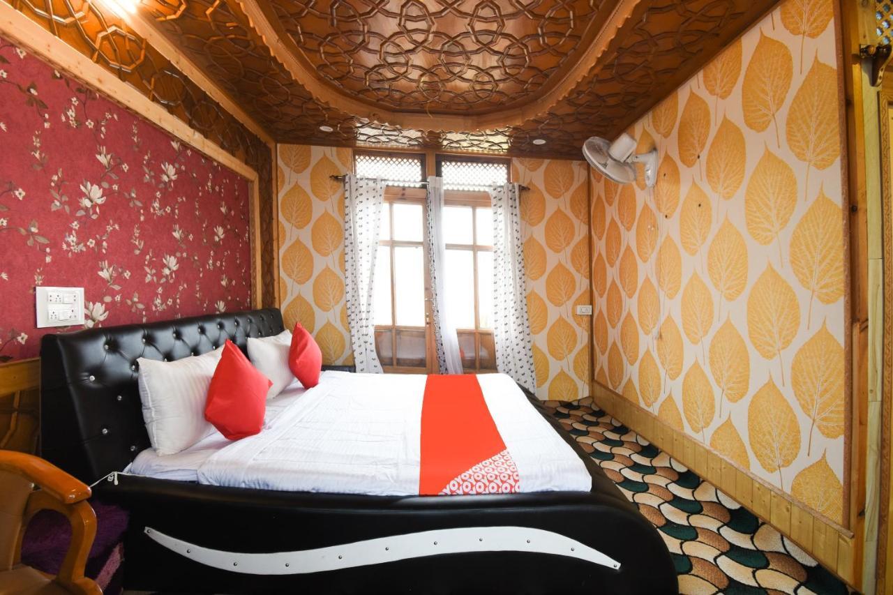 Oyo 66637 Merlin Group Of Houseboats Otel Srīnagar Dış mekan fotoğraf