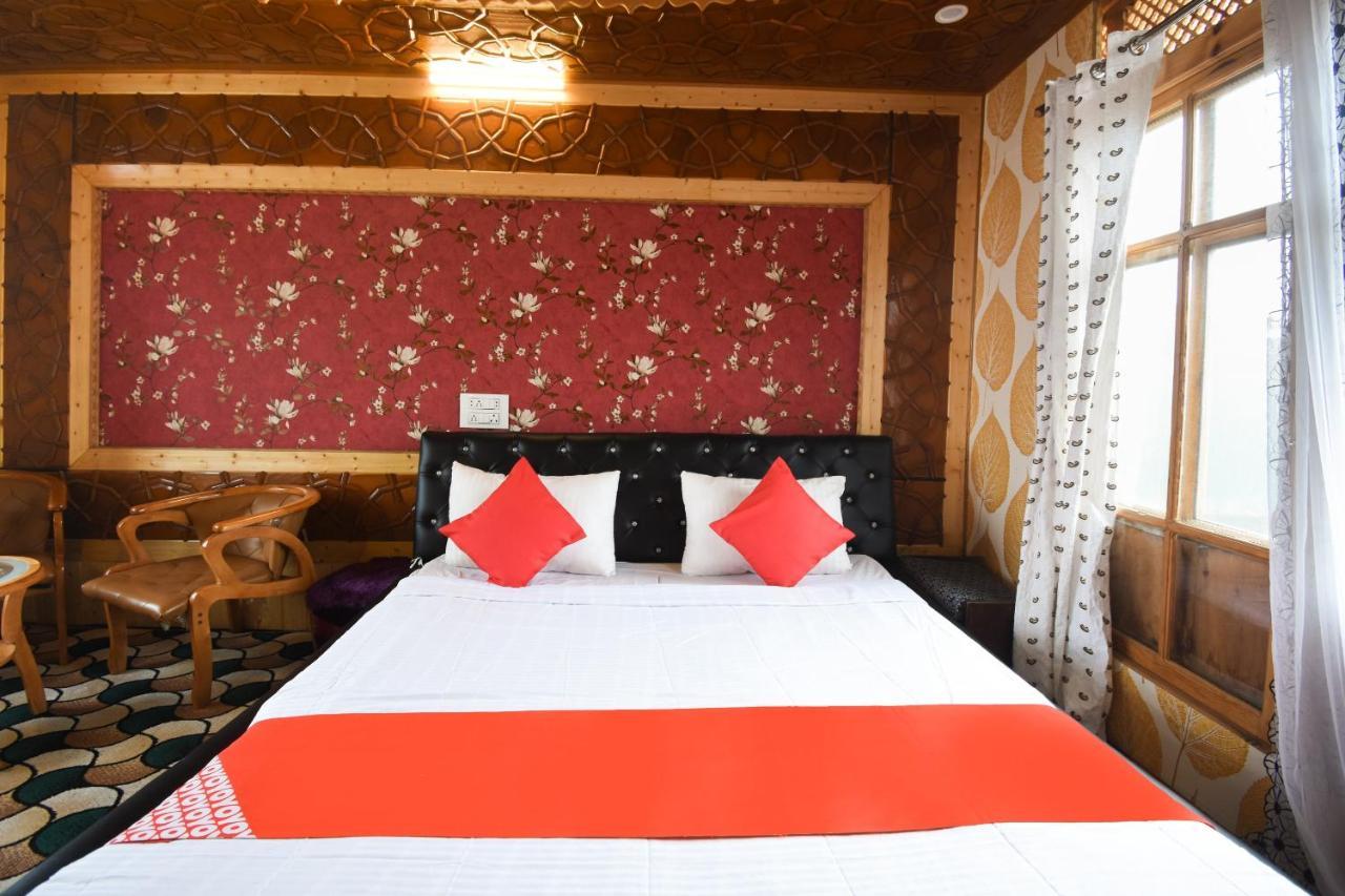 Oyo 66637 Merlin Group Of Houseboats Otel Srīnagar Dış mekan fotoğraf